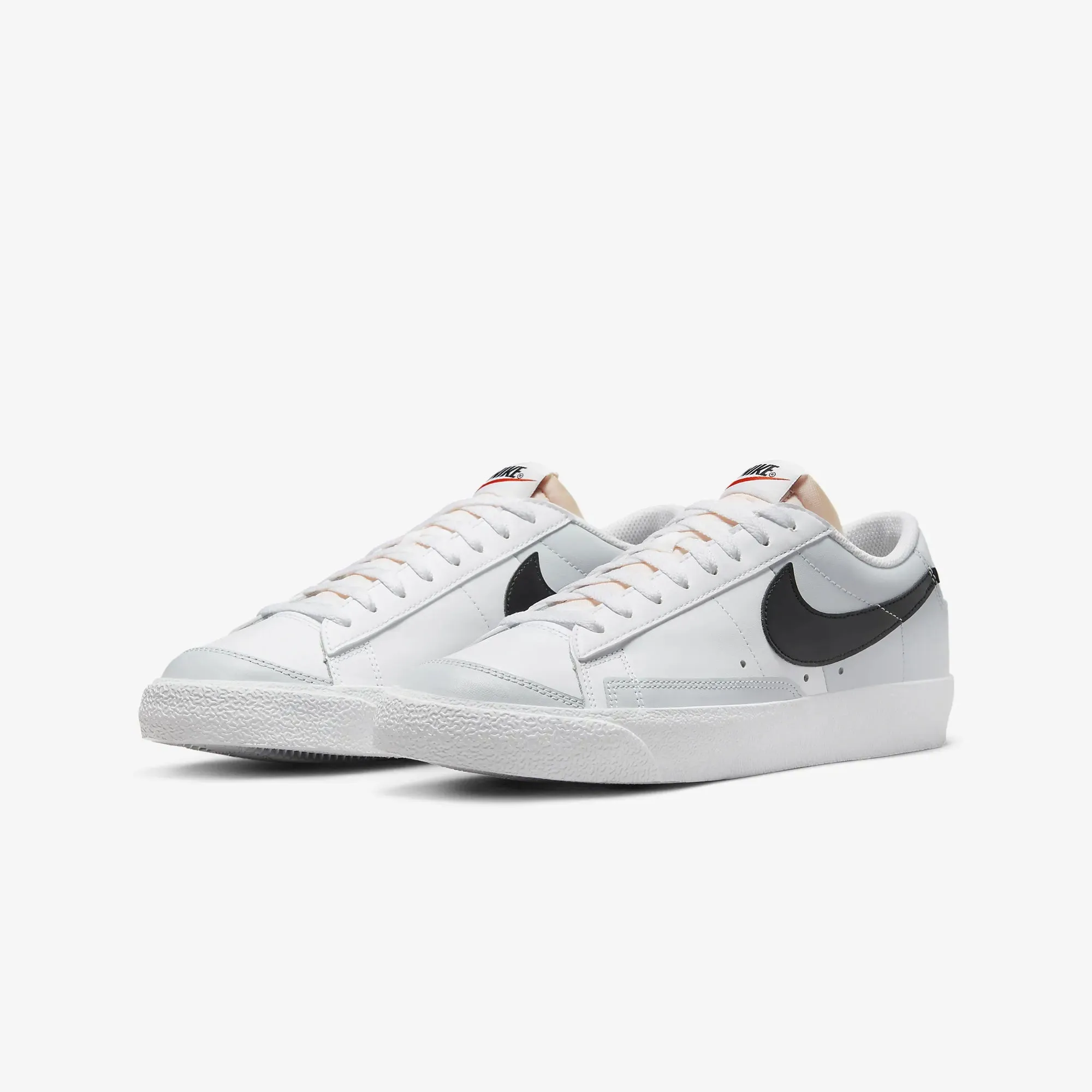 BLAZER LOW '77 VINTAGE 'WHITE/BLACK-PURE PLATINUM'