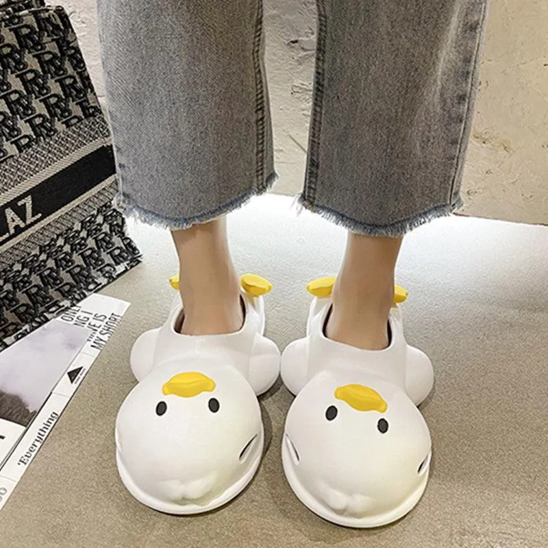 Internet Celebrity Cheering Duck Inspired Trendy Comfortable Slip-on Sandals Cute Animal Design Slides