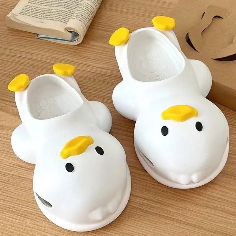 Internet Celebrity Cheering Duck Inspired Trendy Comfortable Slip-on Sandals Cute Animal Design Slides