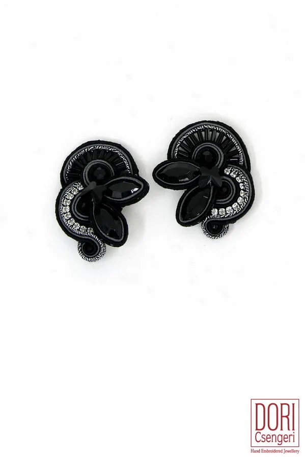 Mezzanotte Unique Clip Earrings