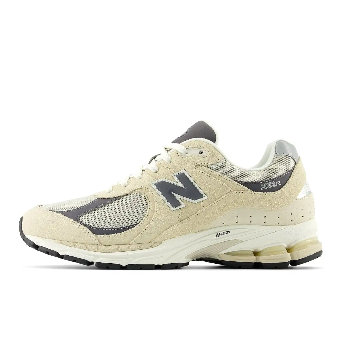 New Balance M2002RFA Sandstone sneakers