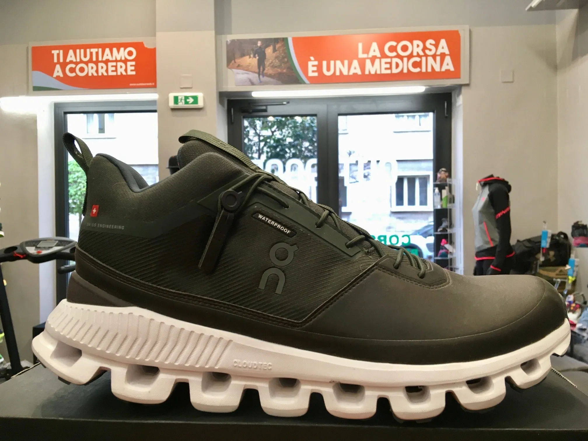 On Running Cloud Hi Waterproof Scarpe Uomo