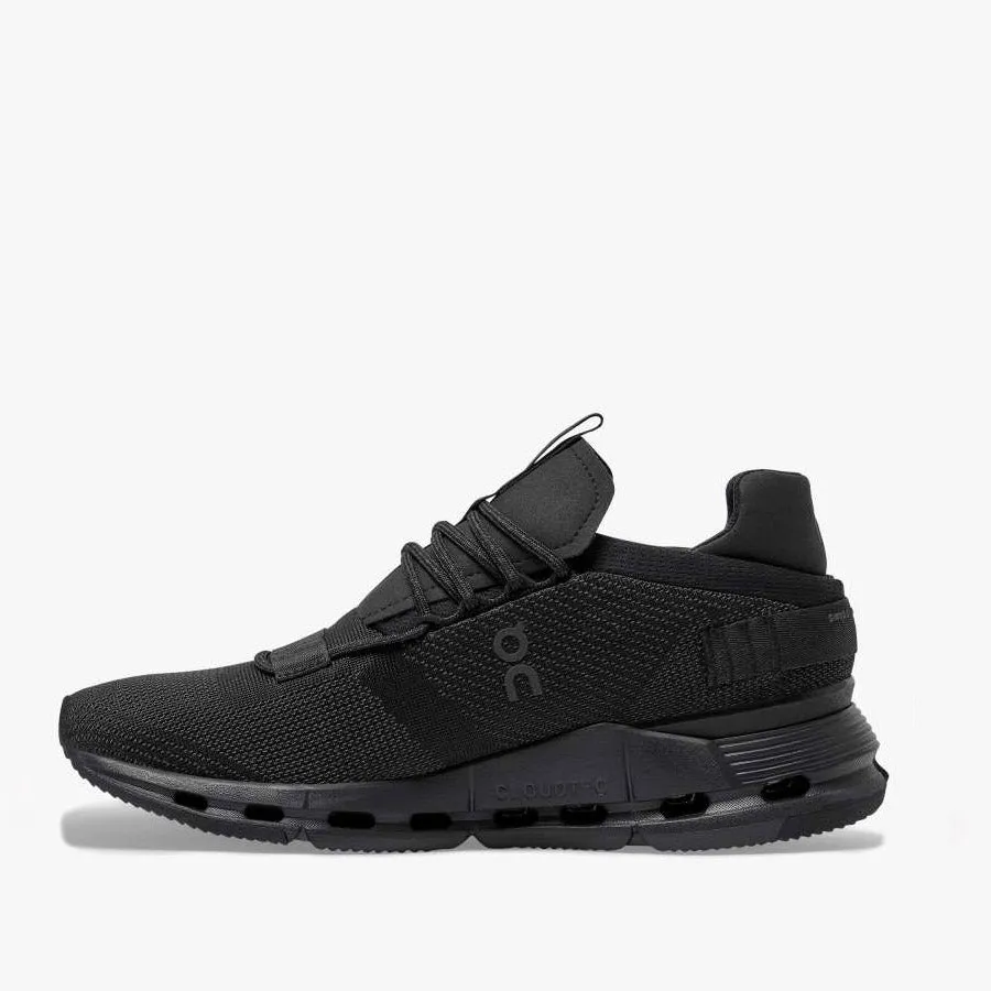 On Running - Cloudnova Trainers in Black/Eclipse