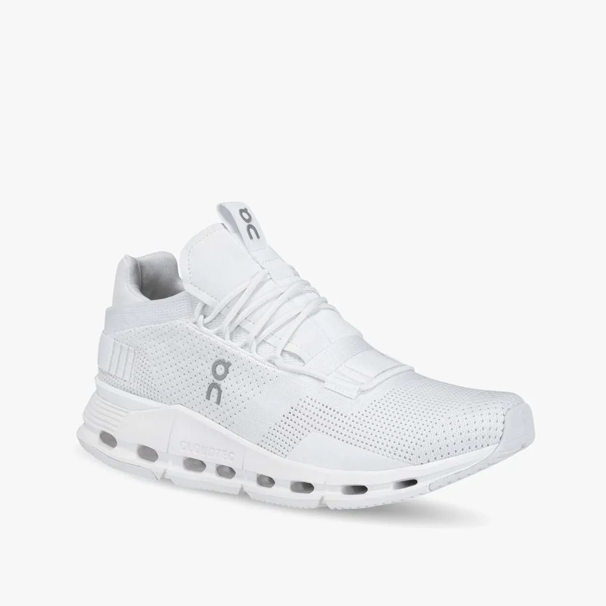 On Running - Cloudnova Trainers in White