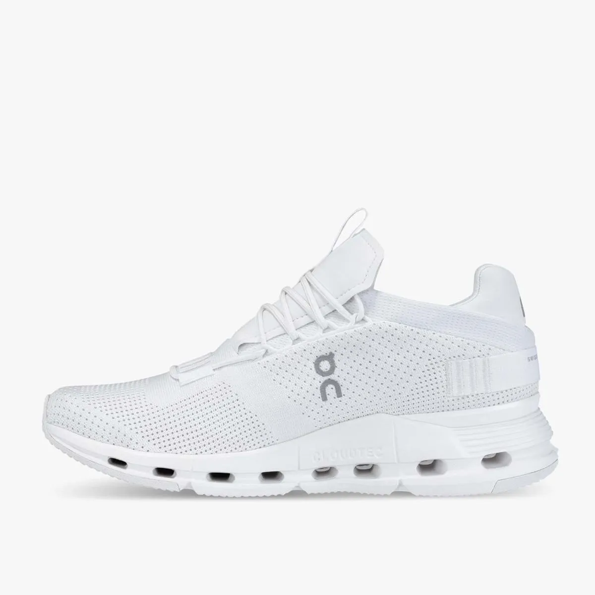 On Running - Cloudnova Trainers in White