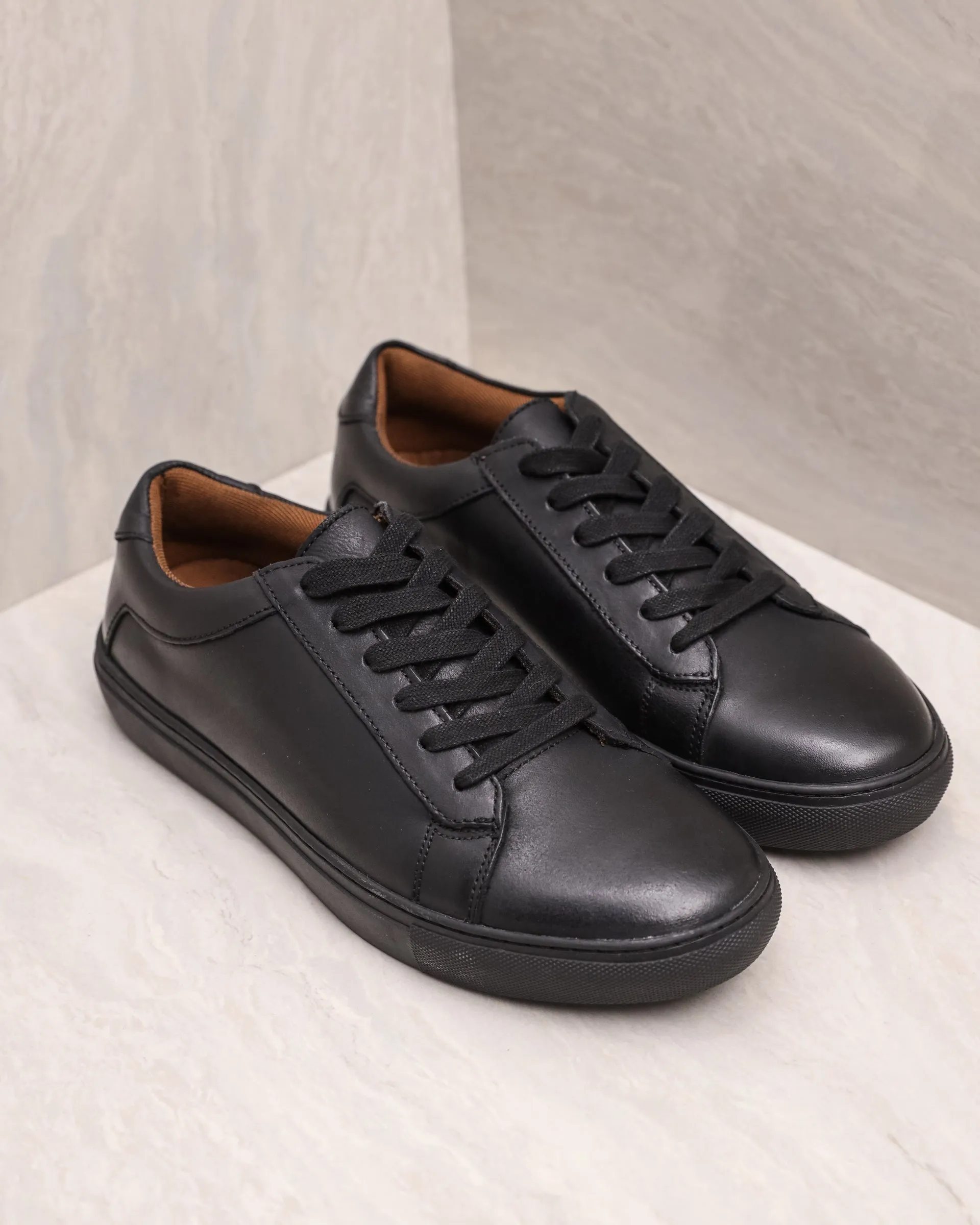 Tomaz C538L Ladies Sneakers (Black)