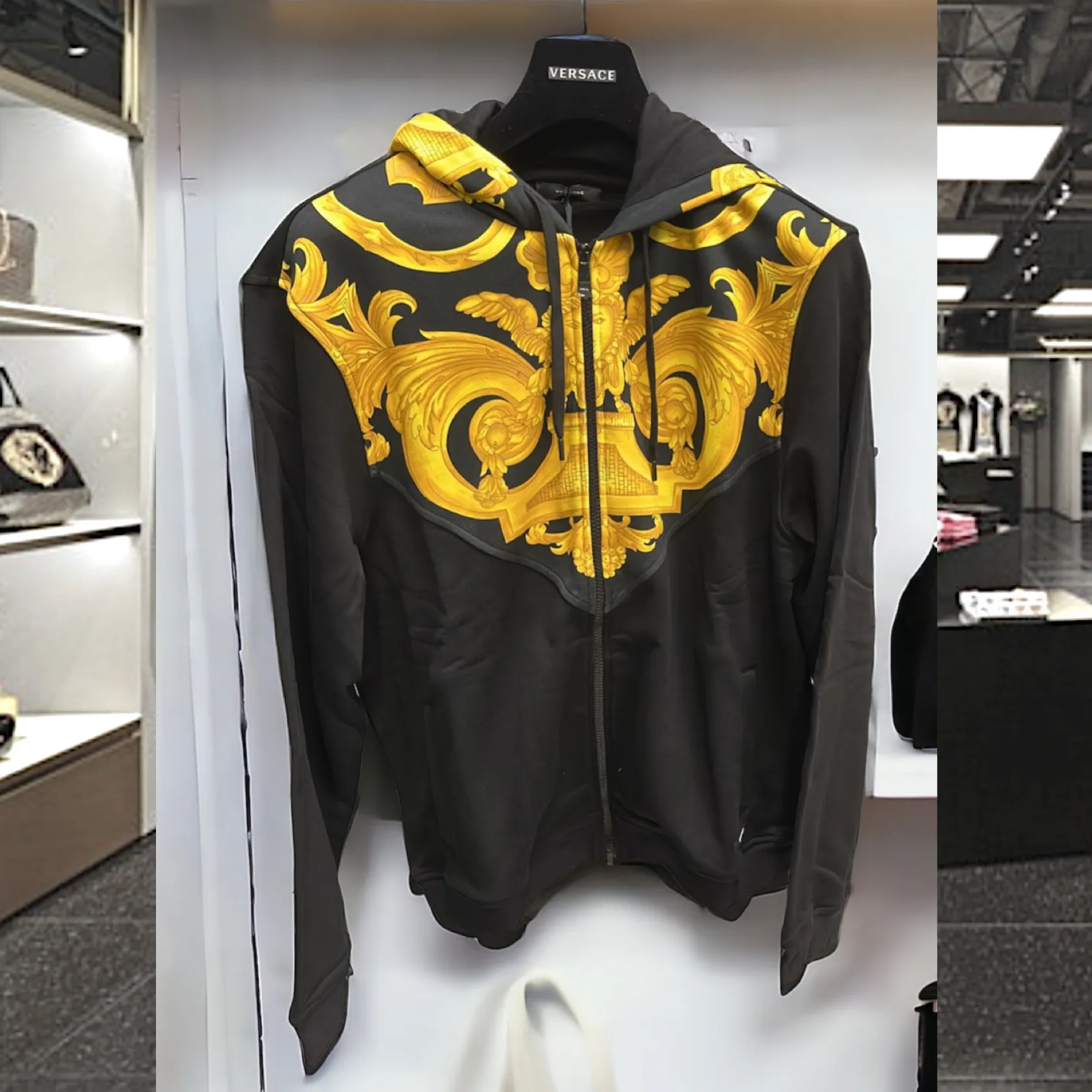 VERSACE  |Street Style Long Sleeves Luxury Hoodies