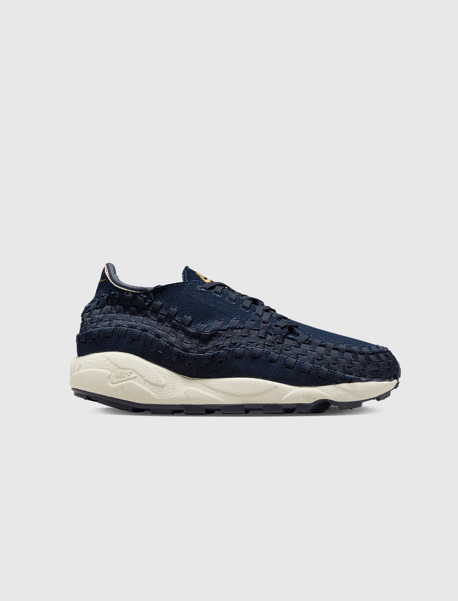 WOMEN'S AIR FOOTSCAPE WOVEN DENIM