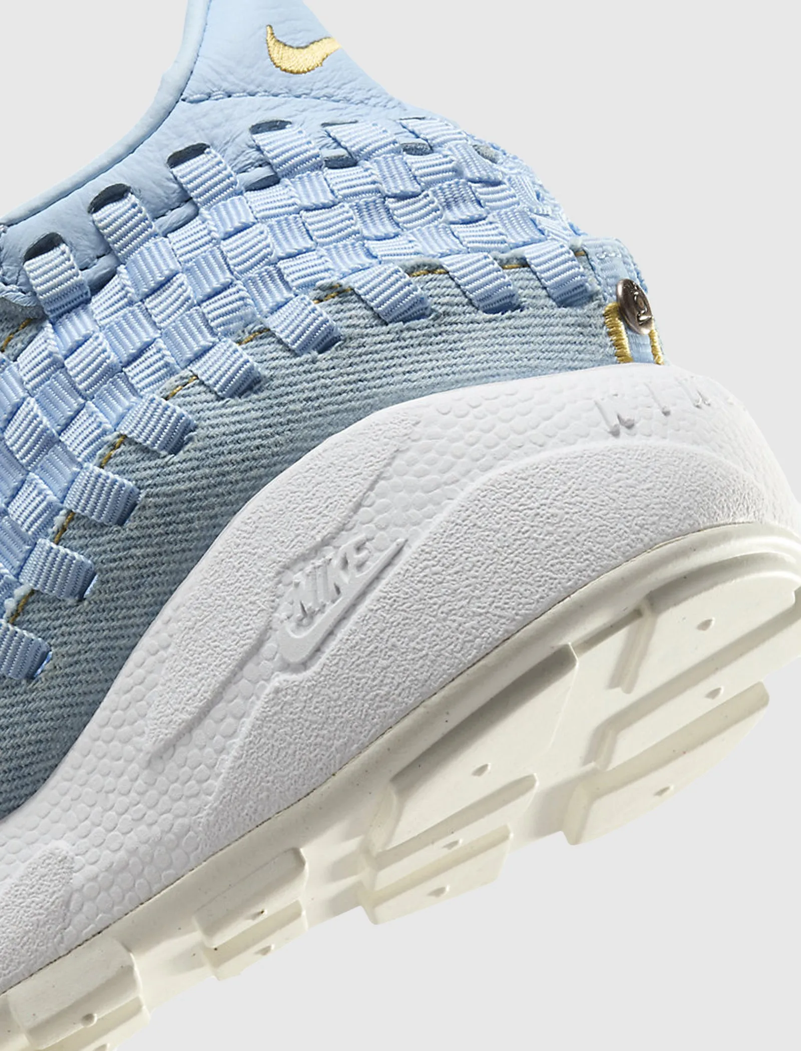 WOMEN'S AIR FOOTSCAPE WOVEN WASHED DENIM